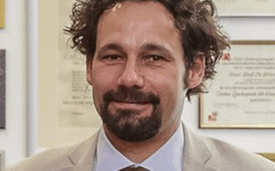 Tensor Network Algorithms for Quantum Simulation